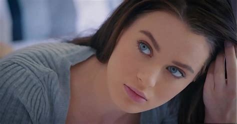 VIXEN Lana Rhoades Has Sex With Her Boss .